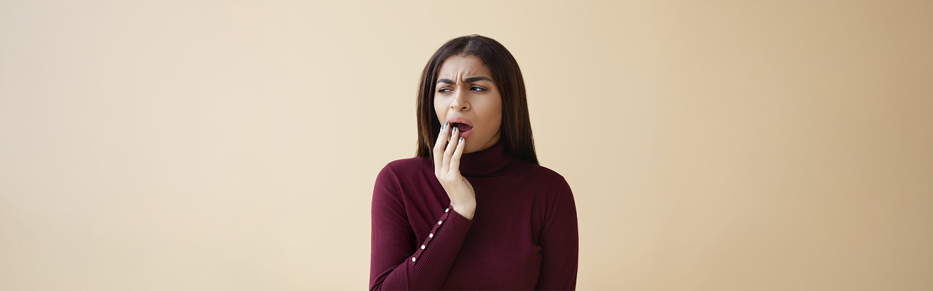 Why Does My Front Tooth Hurt? Possible Causes You Shouldn’t Ignore