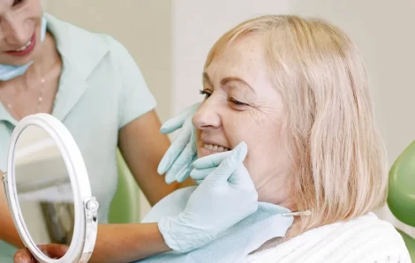 Tooth Discoloration in Grey: When Should You Visit a Dentist?